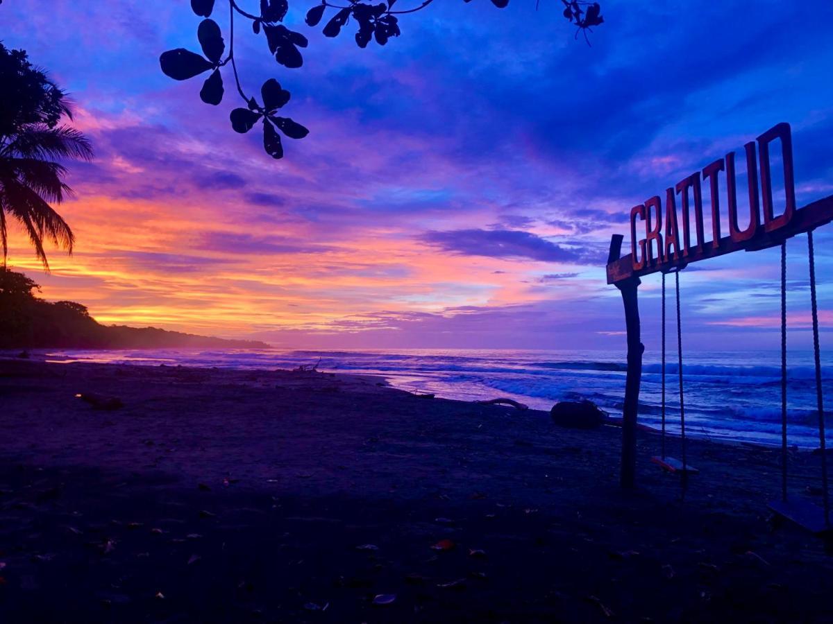 Bed and Breakfast Faith Glamping Dome Costa Rica Мансанильо Экстерьер фото