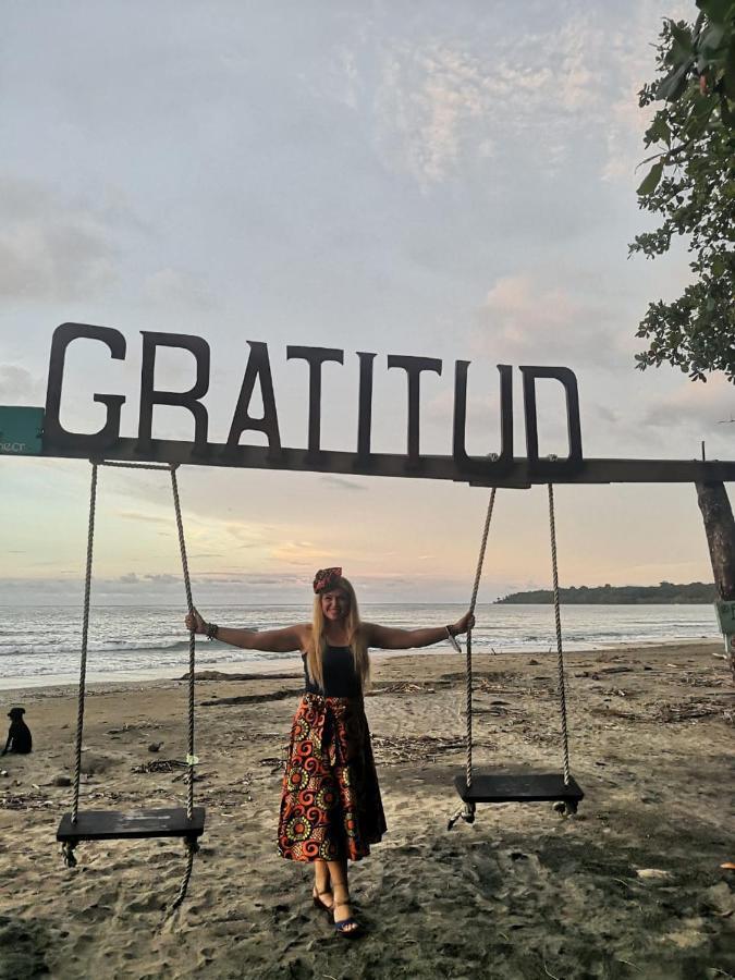 Отель Faith Glamping Dome Costa Rica Мансанильо Экстерьер фото