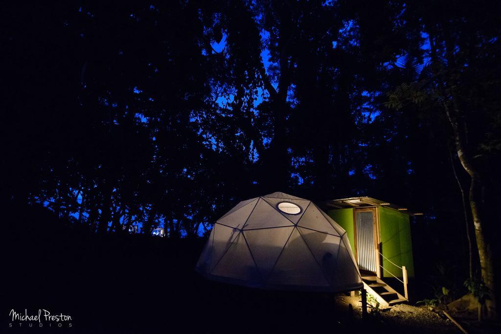 Отель Faith Glamping Dome Costa Rica Мансанильо Экстерьер фото